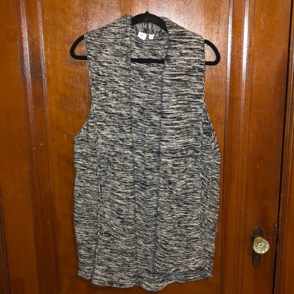 Marled Black and White Vest